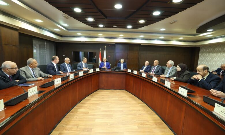 وزير النقل يترأس إجتماع الجمعية العامة غير العادية لشركة موانئ مصر البحرية