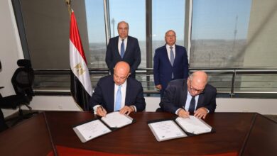زيرا النقل والطيران المدني يشهدان توقيع بروتوكول لتنفيذ اعمال مشروعات رفع كفاءة وصيانة الممرات الرئيسية