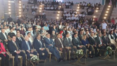 محافظ القليوبية ورئيس مجلس أمناء جامعة بنها الأهلية يشهدان احتفالية تخريج أول دفعة من طلاب الجامعة