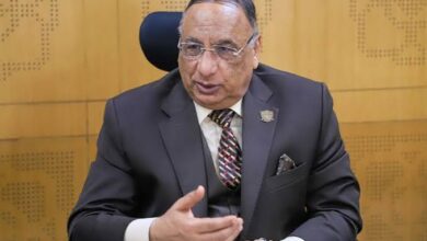 وفاة المستشار محمد مسعد الفخراني نائب رئيس هيئة النيابة الإدارية إثر انقلاب سيارتة على محور 26 يوليو