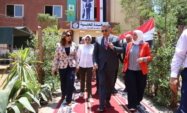 وزيرة التنمية المحلية والبيئة ومحافظ القليوبية يفتتحان المركز التكنولوجي الجديد بالوحدة المحلية بأجهور الكبرى