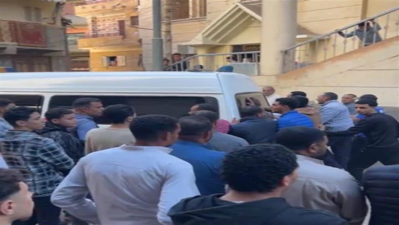 تشييع جثمان نجل شقيقة شيخ الأزهر بمسقط رأسه فى قنا