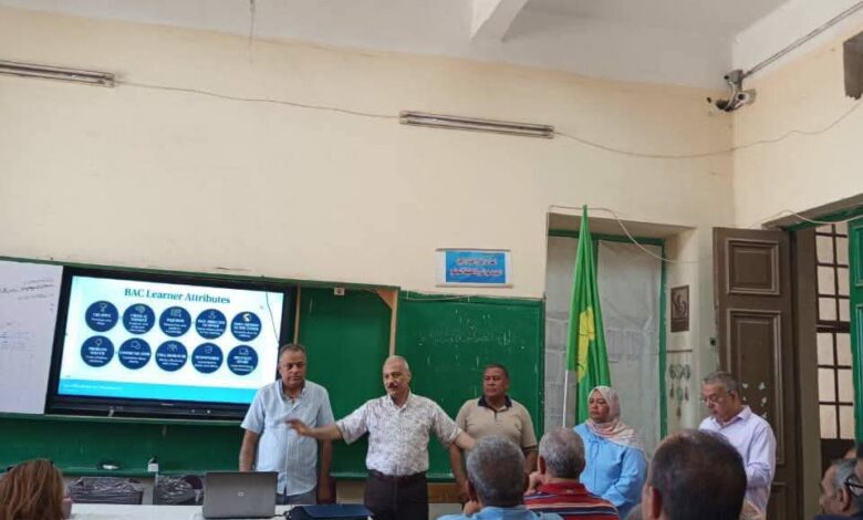 وكيل التعليم بالمنيا يتابع فعاليات تدريب "سفراء شهادة البكالوريا المصرية"