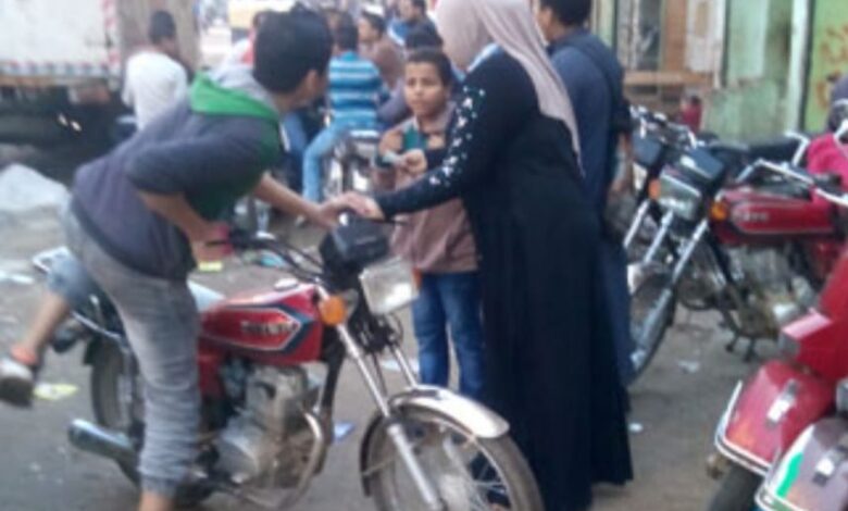 التوك توك والدراجات النارية صداع مزمن تؤرق أهالي الفشن