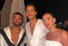 محمد صلاح مع شوبير وزوجته