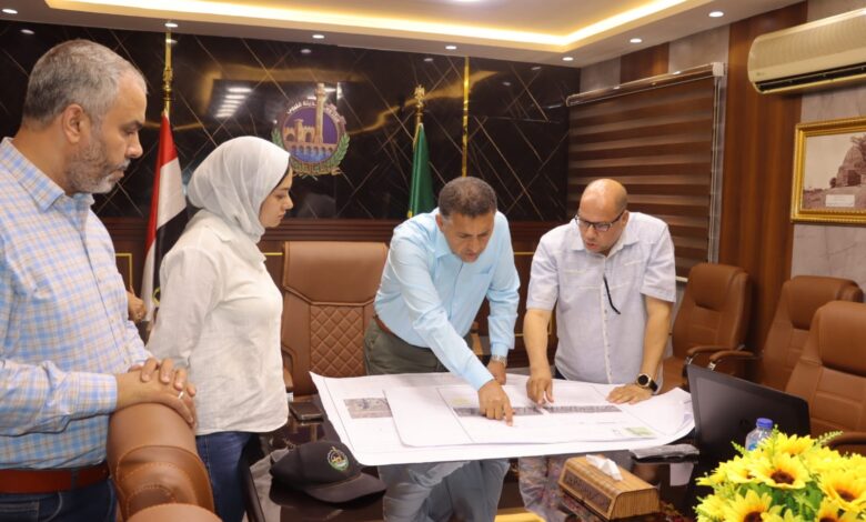محافظ القليوبية: تحرك عاجل لتنظيم الحركة المرورية بقليوب وخطة لفتح محاور جديدة بالمحافظة