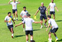 التاسعة مساءً اليوم مباراة الأهلي وبرشلونة والقنوات الناقلة