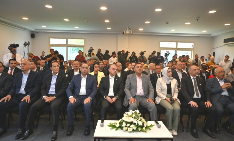 وزيرا «الاستثمار والتجارة الخارجية» و«العمل» ومحافظ القليوبية يشهدون إطلاق البوابة الإلكترونية الجديدة لهيئة للاستثمار