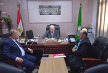 وكيل  الصحة بالقليوبية يبحث مع رئيس مجلس إدارة المعهد الفني النموذجي للتمريض بالعبور سبل التعاون