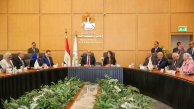 وزيرا الإسكان والعمل يكرمان أوائل طلاب المدارس الفنية لمياه الشرب والصرف الصحي ومدرسة عمار للتكنولوجيا التطبيقية