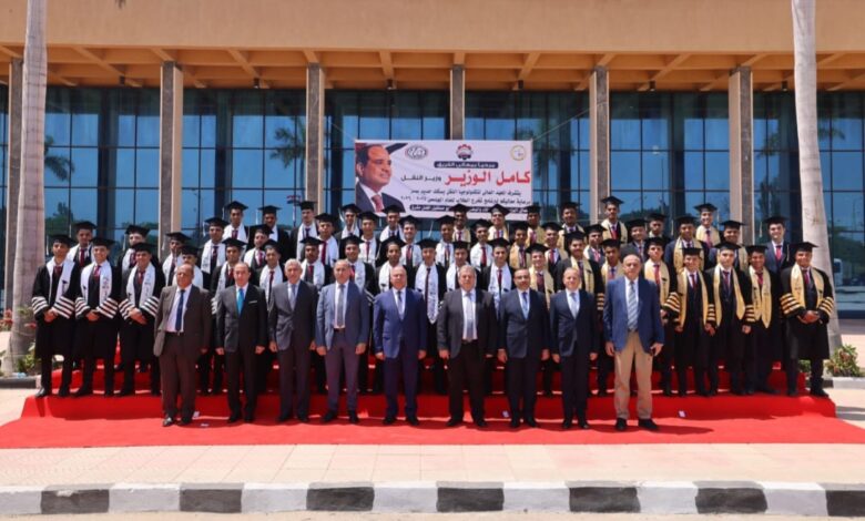 وزير النقل يشهد تخريج دفعتين جديدتين من مجمع وردان التكنولوجي للتعليم والتدريب