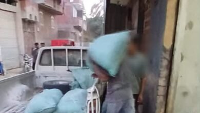 ضبط كمية من الدقيق المدعم داخل ماكينة طحين بمركز ومدينة الشهداء