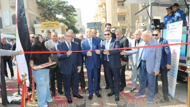 محافظ القاهرةيفتتح سوق اليوم الواحد بحى وسط القاهرة
