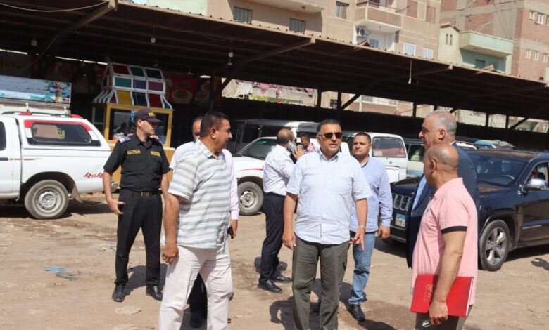 محافظ القليوبية بتفقد موقف السيارات بشبين القناطر ويوجه بإعداد دراسة شاملة لتطويره