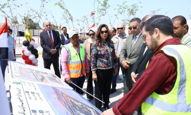 وزيرة التنمية المحلية والبيئة ومحافظ القليوبية يفتتحان " وحدة احتجاز المضبوطات ومركبات التكهين بالخانكة "