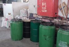 ضبط مصنع غير مرخص لإنتاج البسكويت بكفر شكر والتحفظ على 1.8 طن من الخامات والمنتجات منتهية الصلاحية