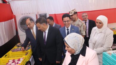 محافظ القليوبية ورئيس جامعة بنها يفتتحان معرض حلوى المولد النبوي الشريف