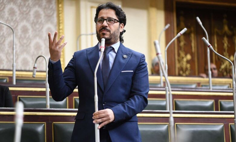 النائب أحمد بلال البرلسي يسائل الحكومة عن منع رفع العلم المصري في المناطق الأثرية