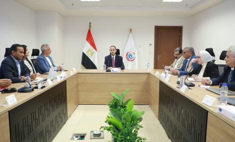 نائب وزير الصحة يبحث مع اتصالات مصر و«STM» سبل التعاون لتسريع التحول الرقمي الشامل