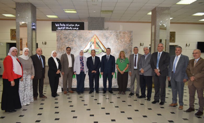 نواب رئيس جامعة بنها يستقبلون وزير المالية السابق على هامش محاضرة «مصر ما بعد الصندوق» بكلية التجارة
