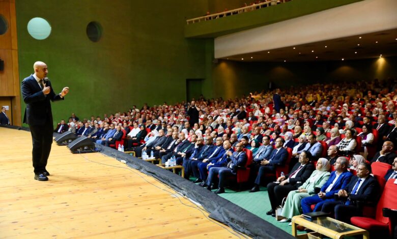قرارات جديدة من وزير التعليم قبل بدء الدراسة اهمها : زيادة عدد أيام الدراسة إلى 183 يومًا