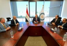 وزير البترول يبحث مع إكسون موبيل العالمية آليات تنفيذ مذكرة التفاهم لربط اكتشافات الشركة في قبرص بالبنية التحتية المصرية