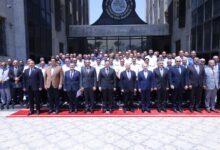 وزير النقل يتفقد مشروعات ميناء دمياط ويكرم 74 من القادة والعاملين بالميناء