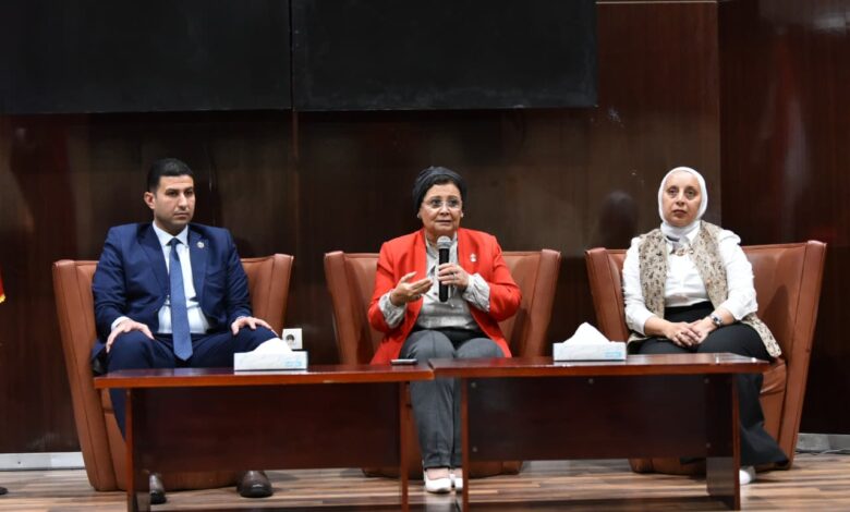 نائب وزير الصحة تتابع تنفيذ الاستراتيجية الوطنية للسكان بالإسماعيلية