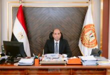 وزير العمل يعقد مؤتمرًا صحفيًا لإطلاق القواعد العامة للائحة تنظيم علاقات العمل بشركات القطاع الخاص