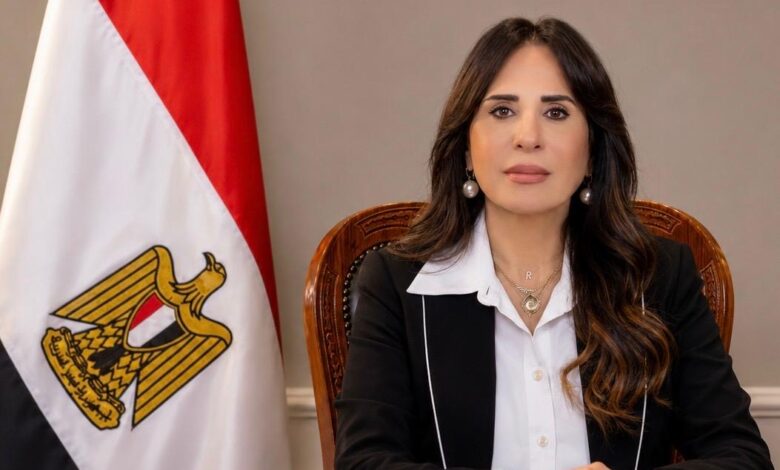 وزيرة الإسكان تصدر قرارات بإزالة مخالفات بناء بقطع أراضٍ بالساحل الشمالي الغربي