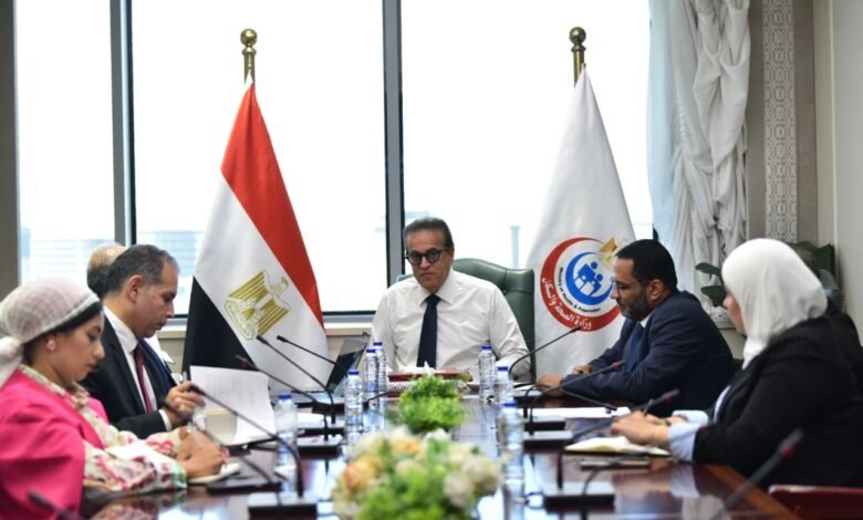 وزير الصحة يستقبل رئيس الجمعية العالمية لجراحات الجلوكوما لمناقشة سبل التعاون