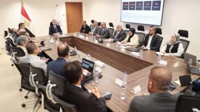 نائب وزير الصحة يستكمل مناقشة مقترح دعم استراتيجية التحول الرقمي وتطوير البنية التكنولوجية