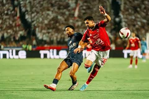قبل الميعاد : الأهلي يطلب حكامًا أجانب لمباراتي الزمالك وبيراميدز في الدوري