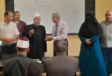 ازهر الشرقية يوزع الدعم المدرسي على 100 طالب وطالبة بالزقازيق