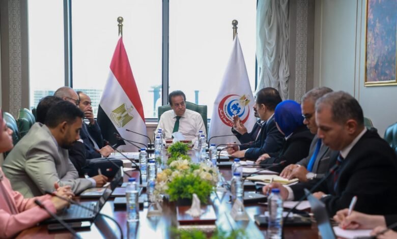 وزير الصحة يبحث مستجدات إنشاء مجمع للأجهزة التعويضية والأطراف الصناعية