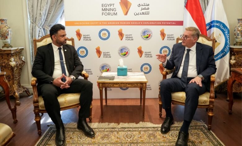 وزير البترول يبحث مع نائب رئيس «وورلي» العالمية تعزيز التعاون في تنفيذ وتطوير المشروعات التعدينية