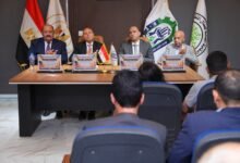 وزير العمل ومحافظ القاهرة يُسلمان شهادات التكريم لأوائل خريجي مركز المطرية للتدريب التطبيقي التكنولوجي