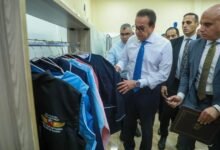 وزير الصحة يتفقد مخازن التموين الطبي للاطمئنان على المخزون الاستراتيجي