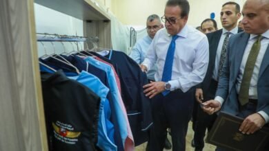 وزير الصحة يتفقد مخازن التموين الطبي للاطمئنان على المخزون الاستراتيجي