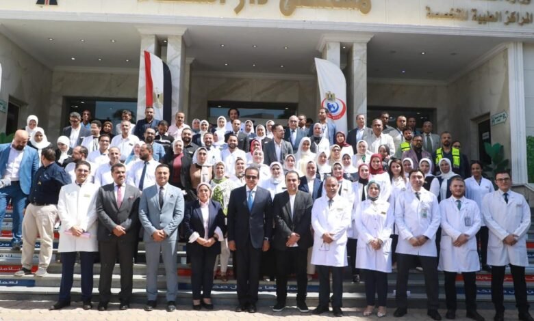 وزير الصحة يتفقد القسم المطور بمستشفى دار الشفاء