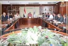 السكرتير العام يبحث آليات إدارة صندوق النظافة ببني سويف