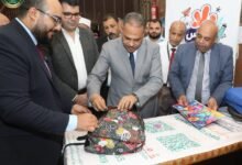 محافظ الشرقية: توزيع ٧٠٠حقيبة مدرسية ومستلزمات دراسية وتكريم عدد من الامهات