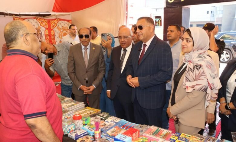 محافظ القليوبية يفتتح معرض «أهلًا مدارس» بشبرا الخيمة ويشيد بتنوع المعروضات والتخفيضات
