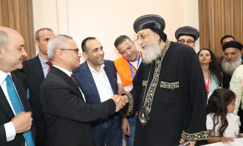 البابا تواضروس يختتم زيارته لبني سويف بزيارة إيبارشية ببا والفشن وسمسطا