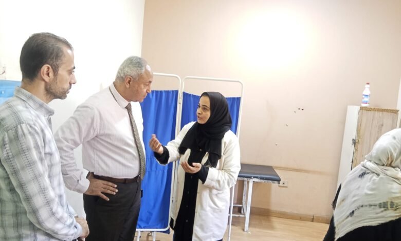 وكيل وزارة صحة القليوبية يتفقد عيادات الجلدية ببنها