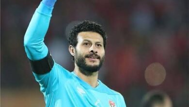 الأهلي يحسم تجديد عقد محمد الشناوي خلال أيام