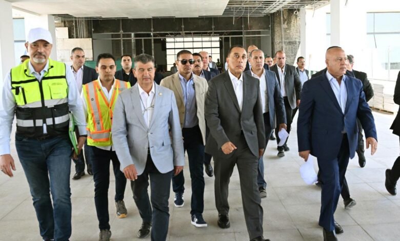 رئيس الوزراء يتفقد مشروع الخط الأول من شبكة القطار الكهربائي السريع «السخنة – العلمين – مطروح»