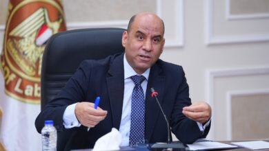 مديريات العمل في مواقع الإنتاج لمتابعة تطبيق القانون وتعزيز السلامة السلامة والصحة
