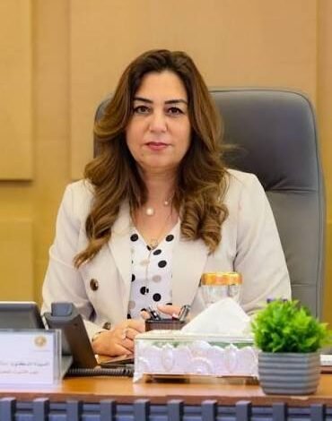 وزيرة التنمية المحلية والبيئة: حملات مكثفة لرفع تراكمات القمامة والإشغالات