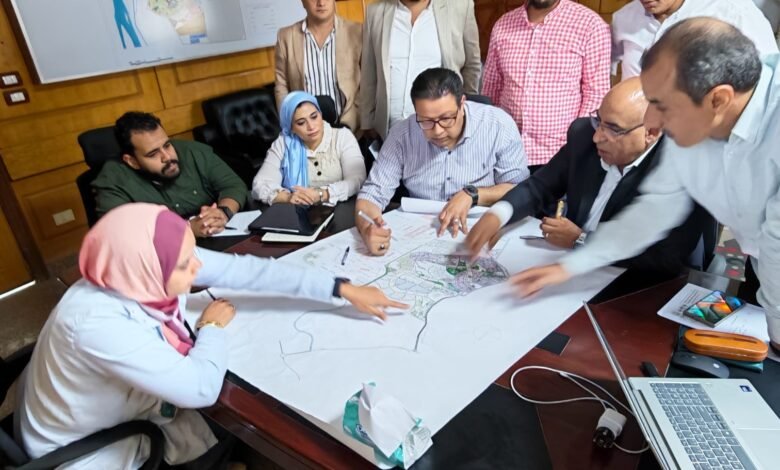 وزيرة الإسكان تتابع ملفات العمل والمشروعات بعدد من مدن الصعيد الجديدة